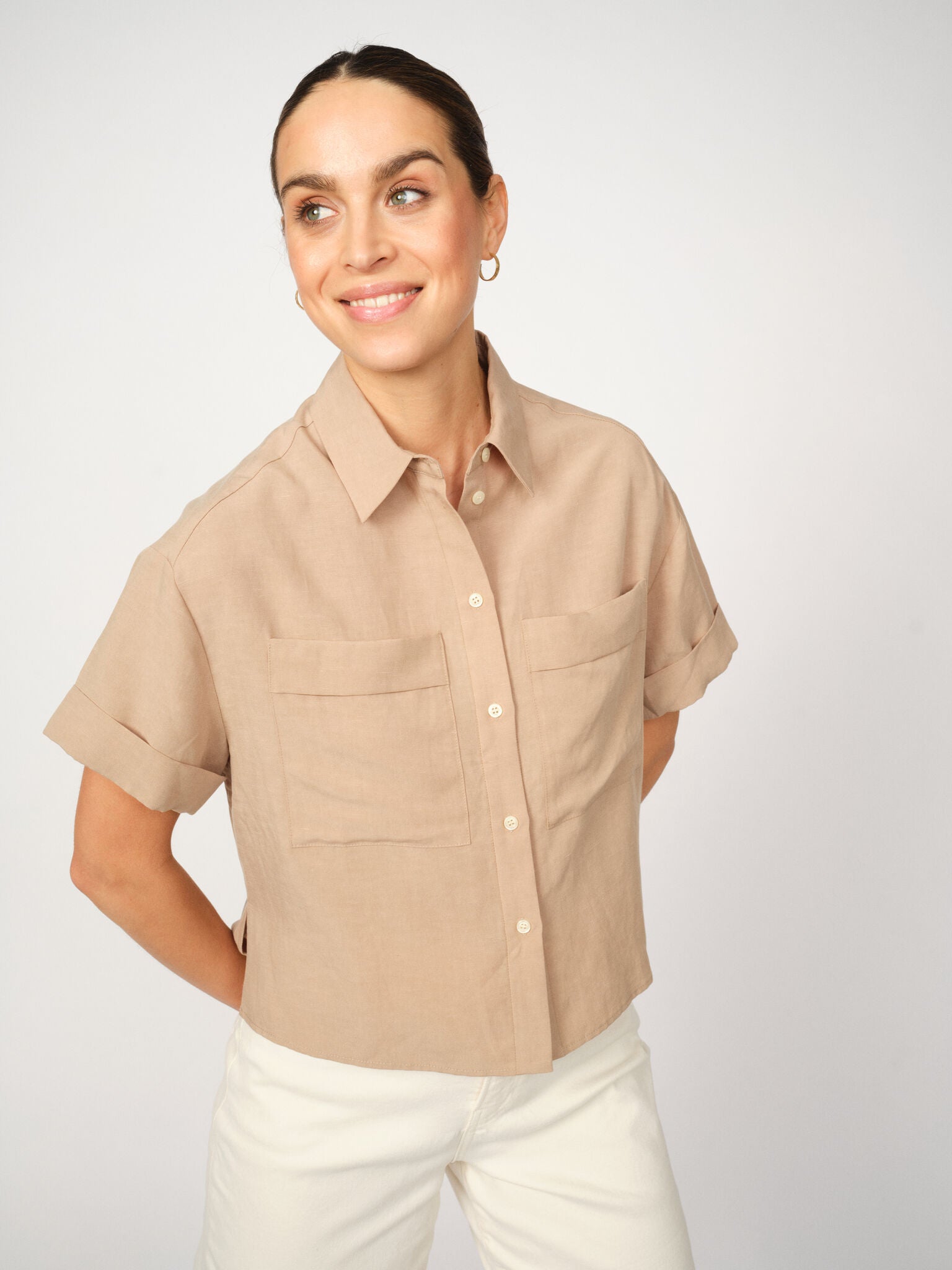 Modelshot / Savannah Tan / Detail